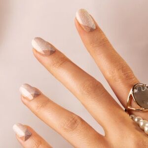 Holo Your Heart 💅✨ Color STREET NEW Sealed - Long Lasting Nail Polish Strips